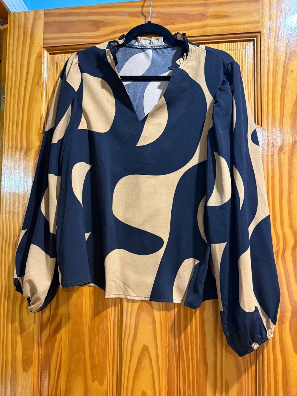 SHEIN Black and Tan Abstract V-Neck Blouse